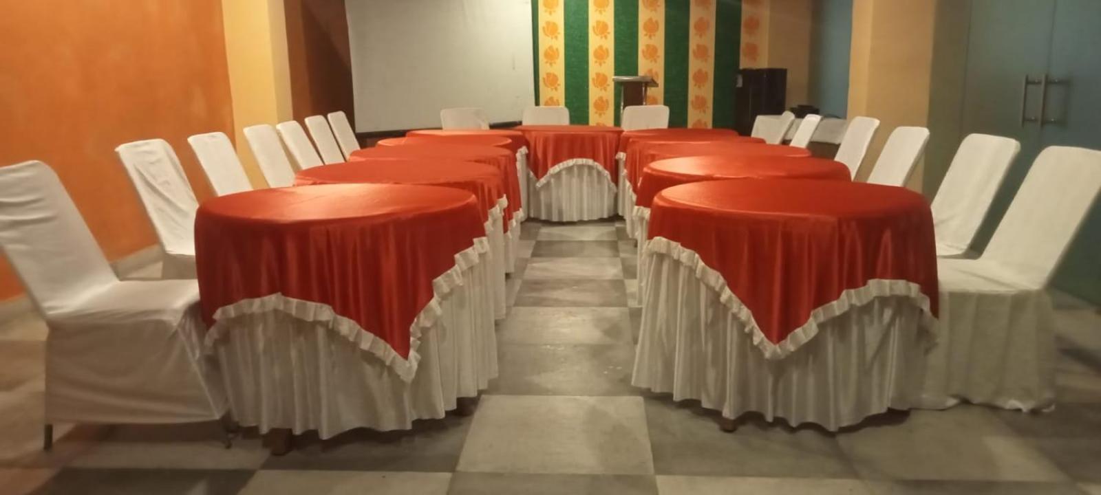 Hotel Grand Surya Kodarma Extérieur photo