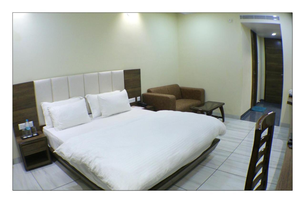 Hotel Grand Surya Kodarma Extérieur photo
